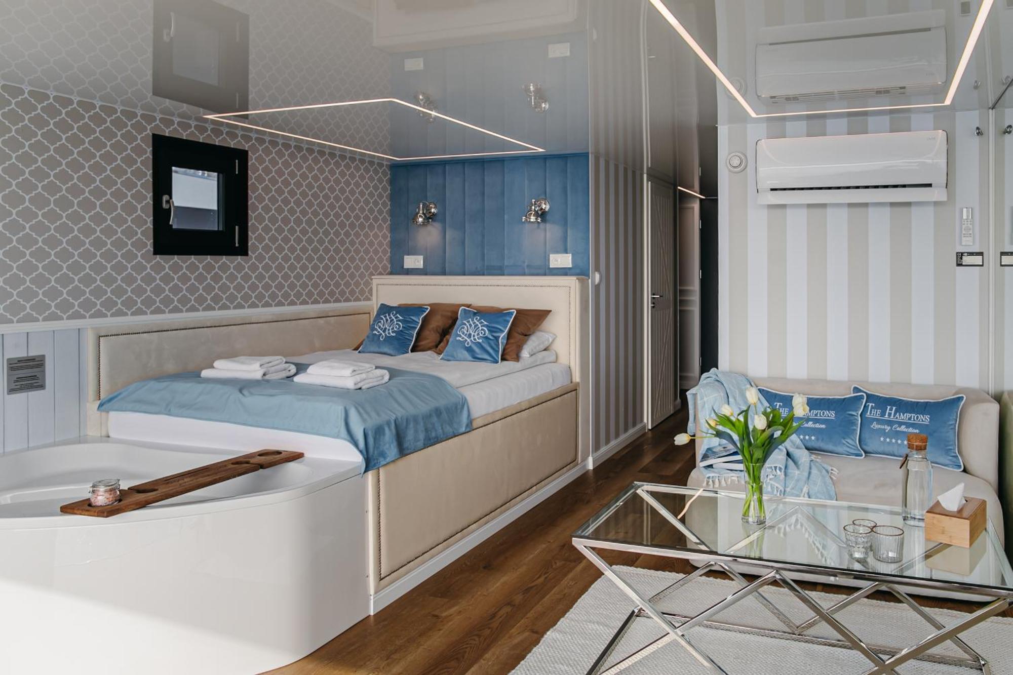 Grand Ht Houseboats - Domki Na Wodzie - Sauna, Jacuzzi, Kominek Mielno  Habitación foto