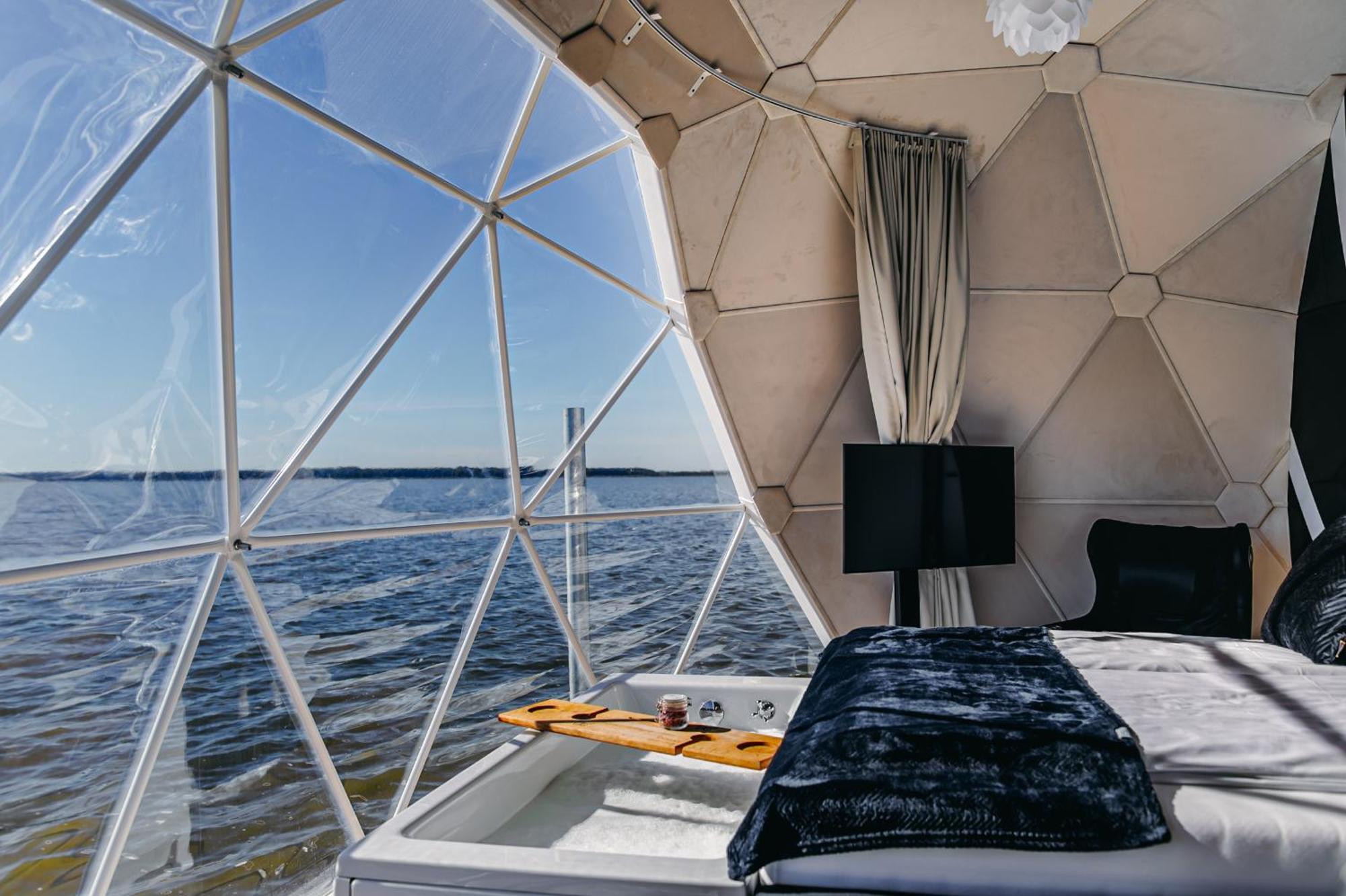 Grand Ht Houseboats - Domki Na Wodzie - Sauna, Jacuzzi, Kominek Mielno  Habitación foto