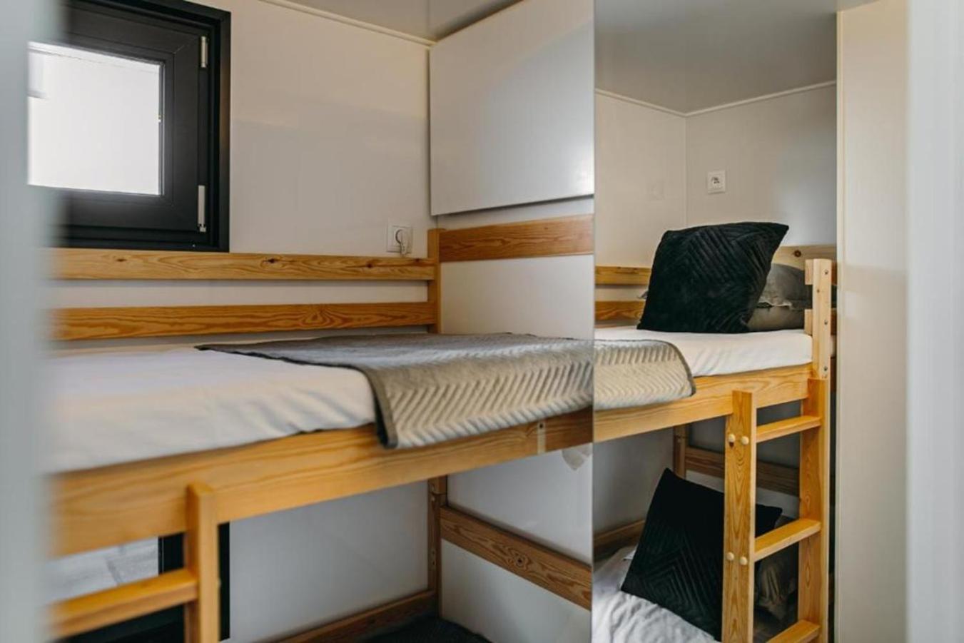 Grand Ht Houseboats - Domki Na Wodzie - Sauna, Jacuzzi, Kominek Mielno  Exterior foto